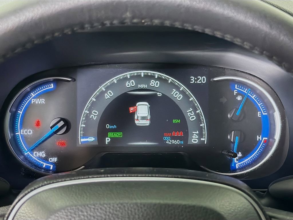 Used 2023 Toyota RAV4 SE image 15