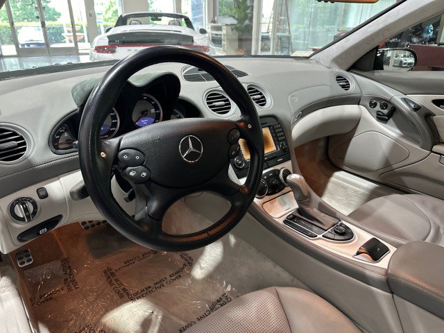 Used 2005 Mercedes-Benz SL 55 AMG image 31