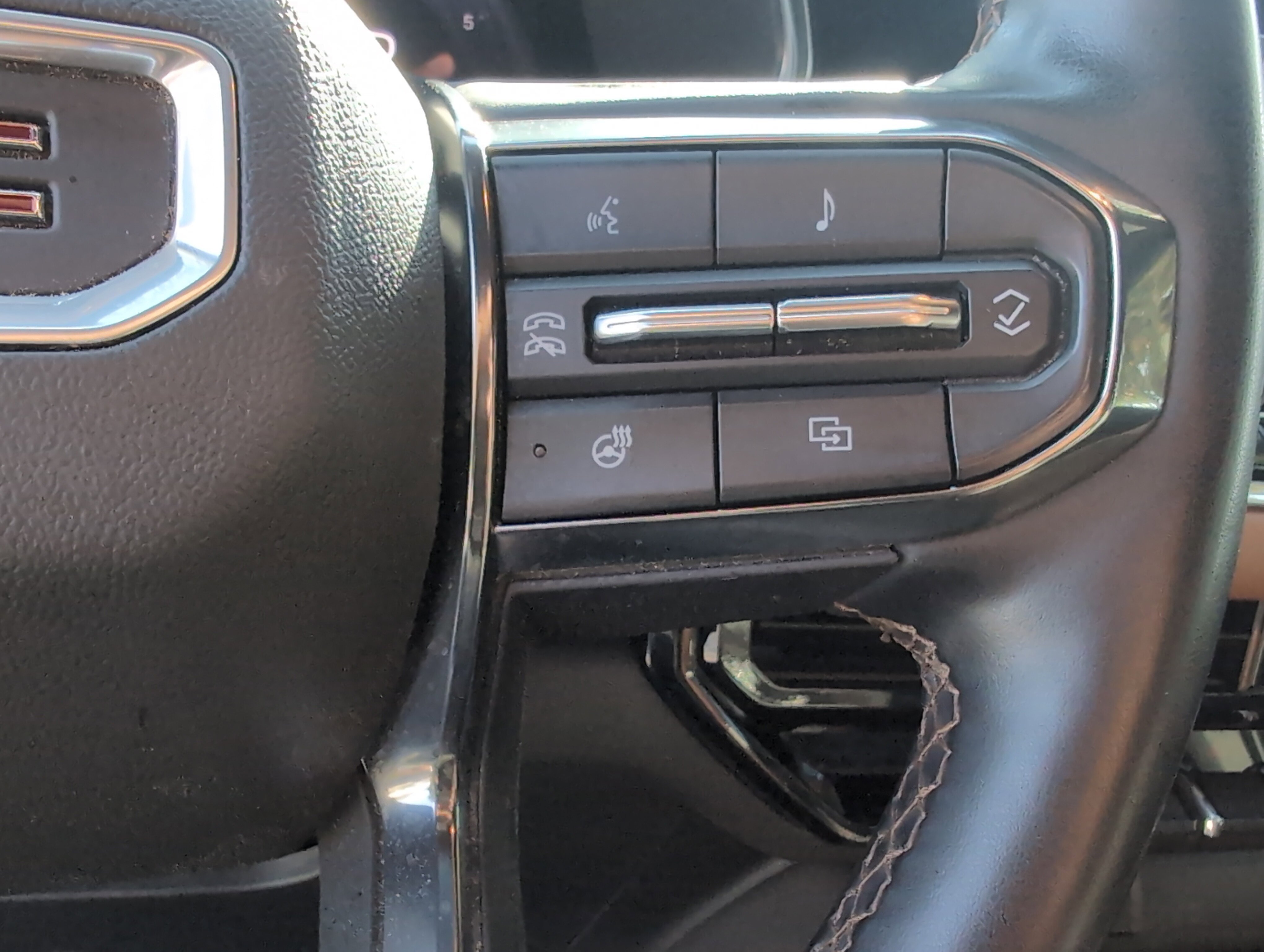 Used 2024 GMC Canyon AT4 w/ AT4 Premium Package AWD/4WD image 19