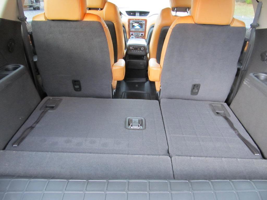Used 2013 Chevrolet Traverse LT image 32