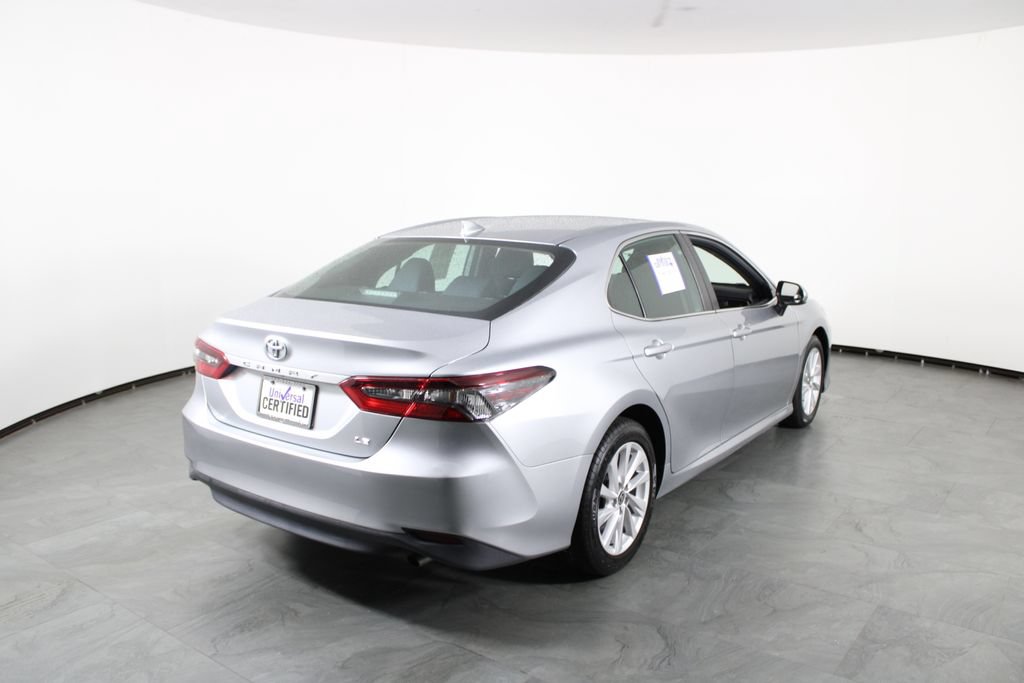 Used 2022 Toyota Camry LE FWD image 15