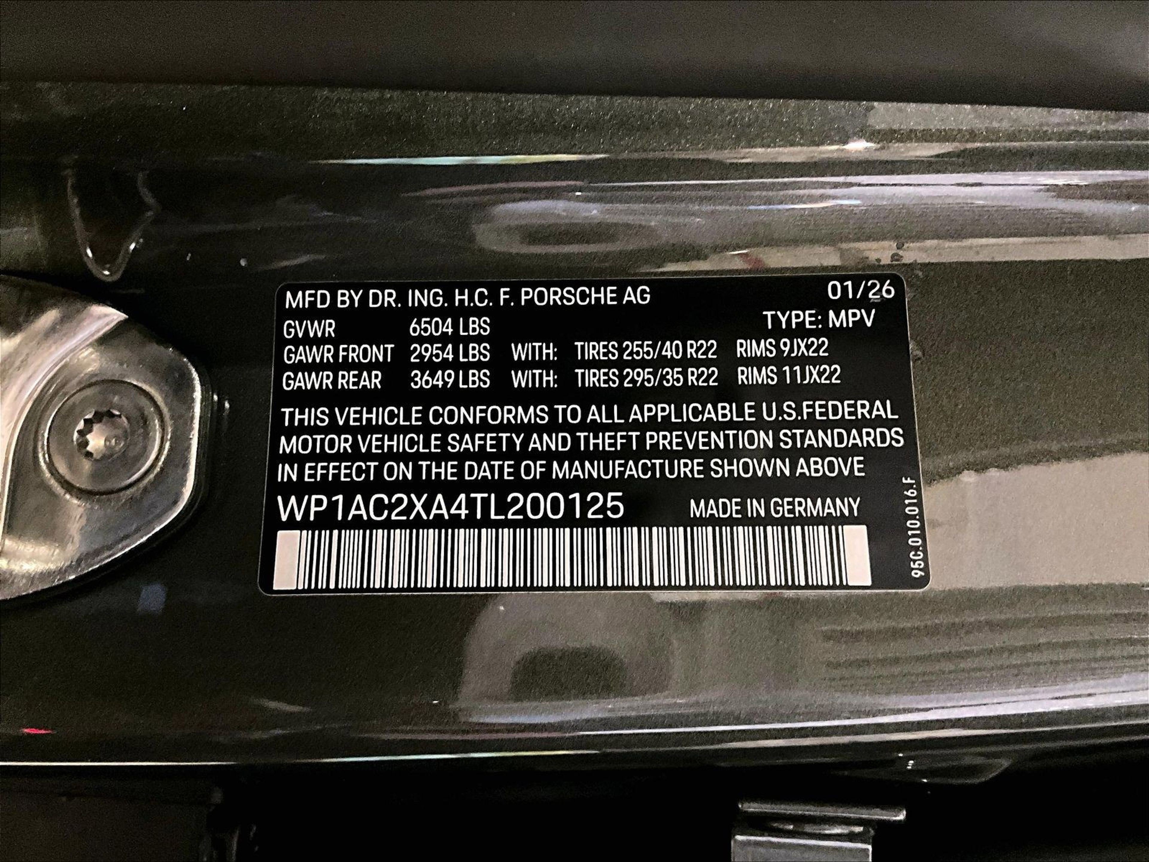 New 2026 Porsche Macan Turbo Electric AWD/4WD image 15