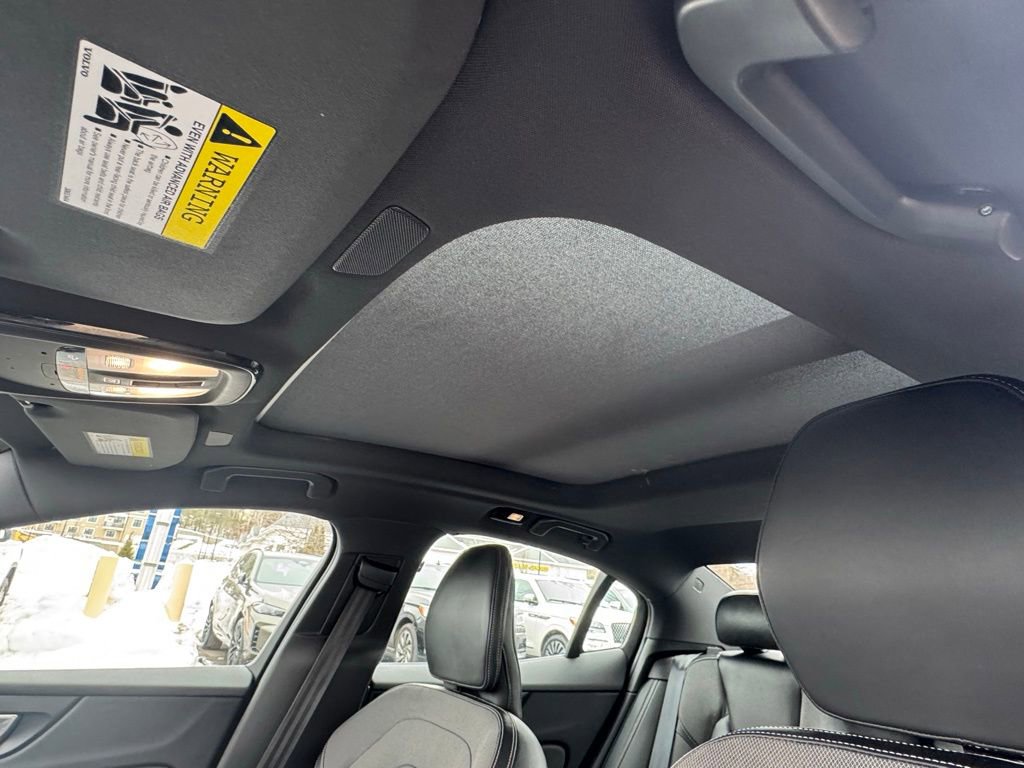 Used 2024 Volvo S60 B5 Plus image 25