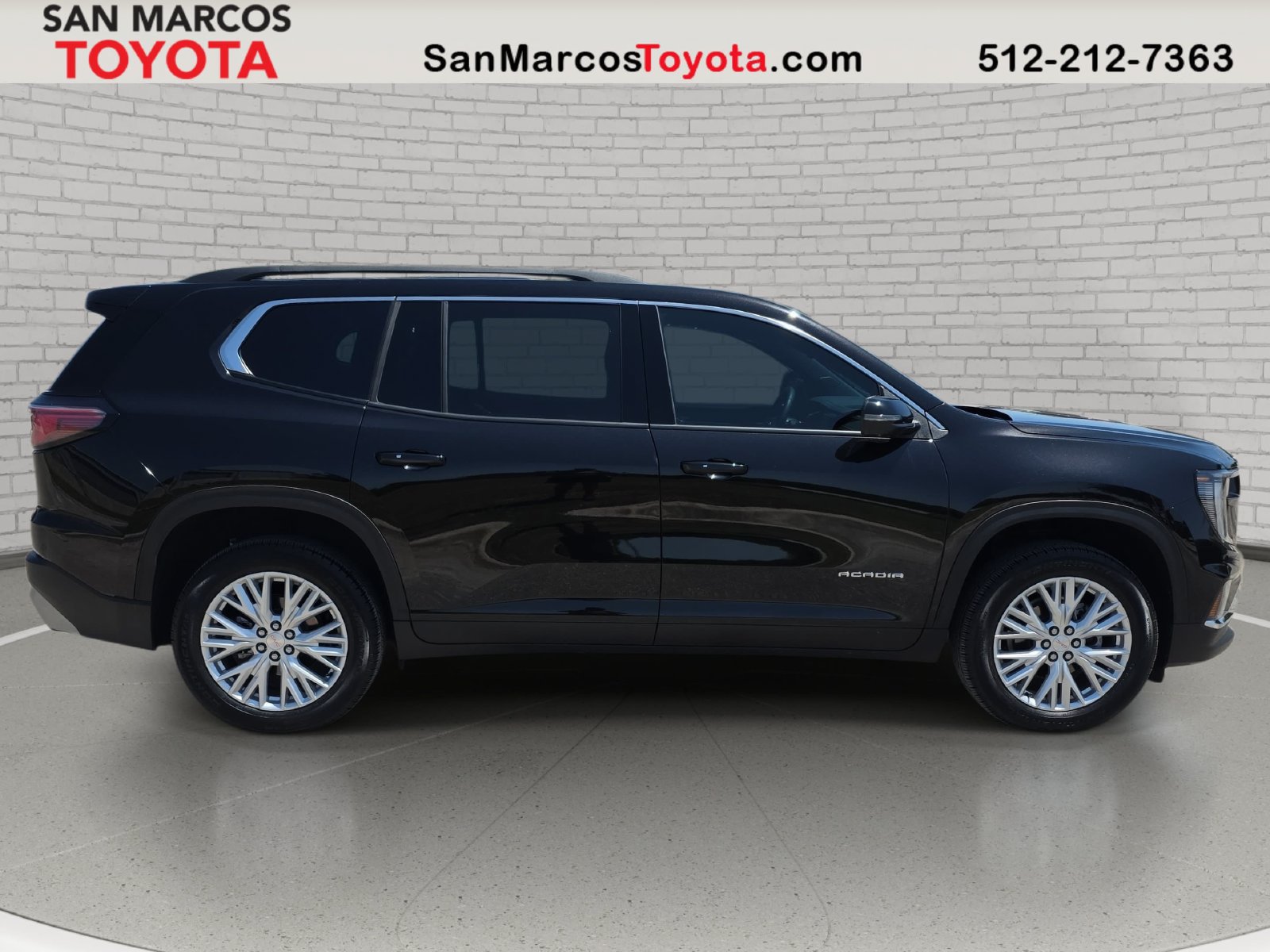 Used 2026 GMC Acadia Elevation w/ Elevation Premium Package FWD image 5