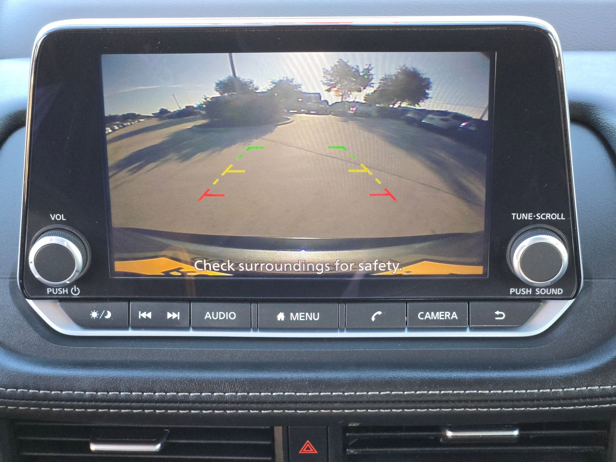 Used 2023 Nissan Rogue SV image 17