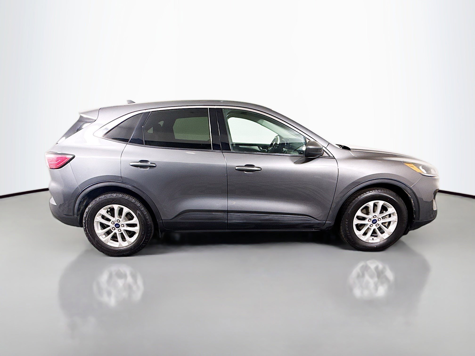 Used 2021 Ford Escape SE w/ Cold Weather Package image 11