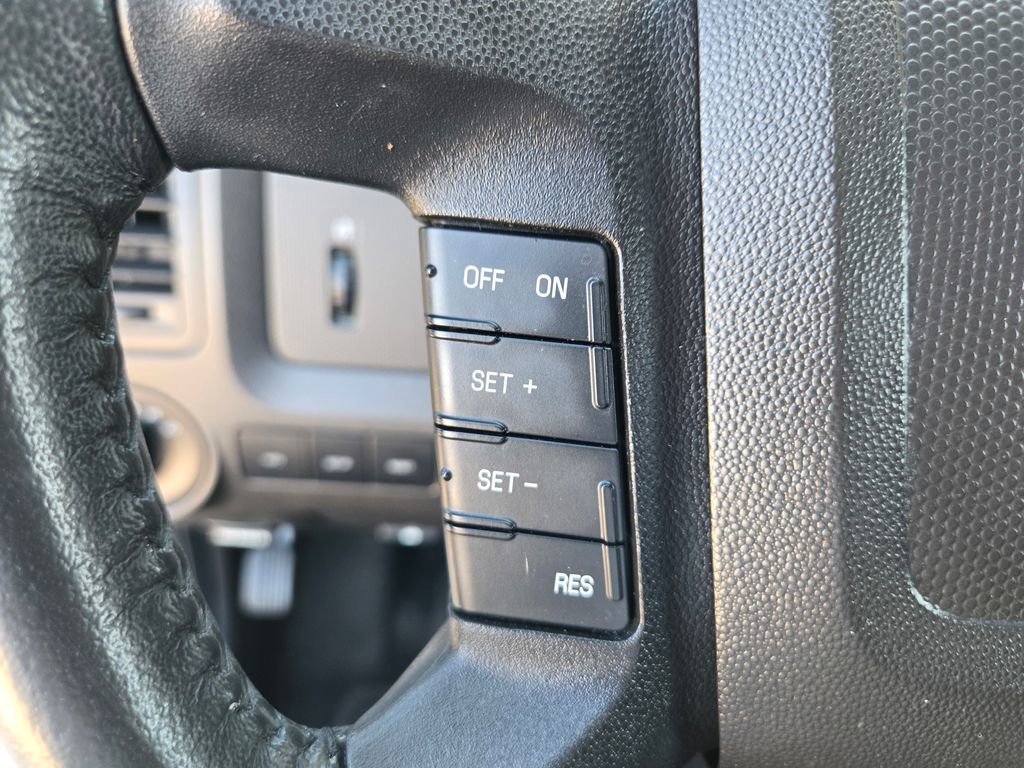 Used 2010 Ford Escape XLT image 11