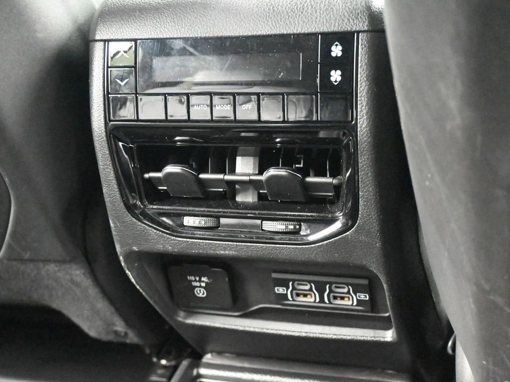 Used 2023 Jeep Grand Cherokee L Laredo AWD/4WD image 40