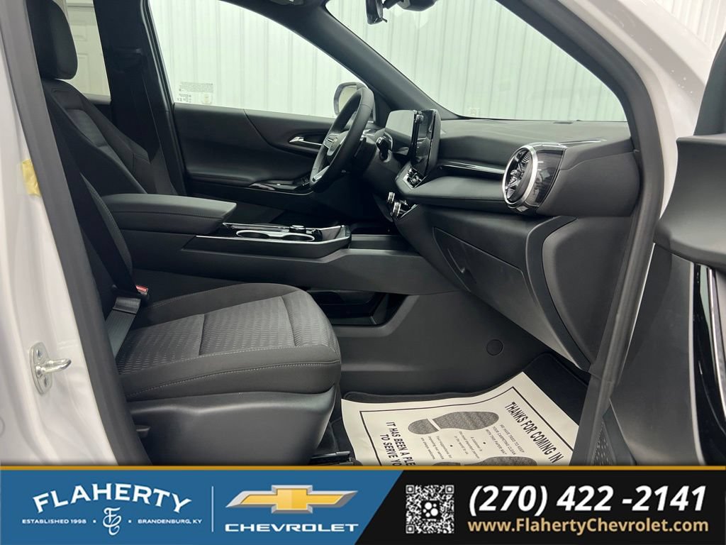 New 2026 Chevrolet Equinox LT w/ Safety and Technology Package AWD/4WD image 15