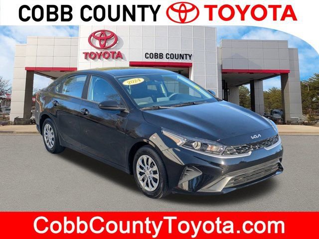 Used 2024 Kia Forte LX image 1