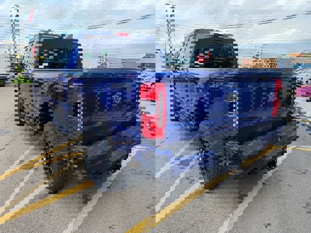 New 2026 Ford F250 XLT w/ XLT Premium Package AWD/4WD image 9