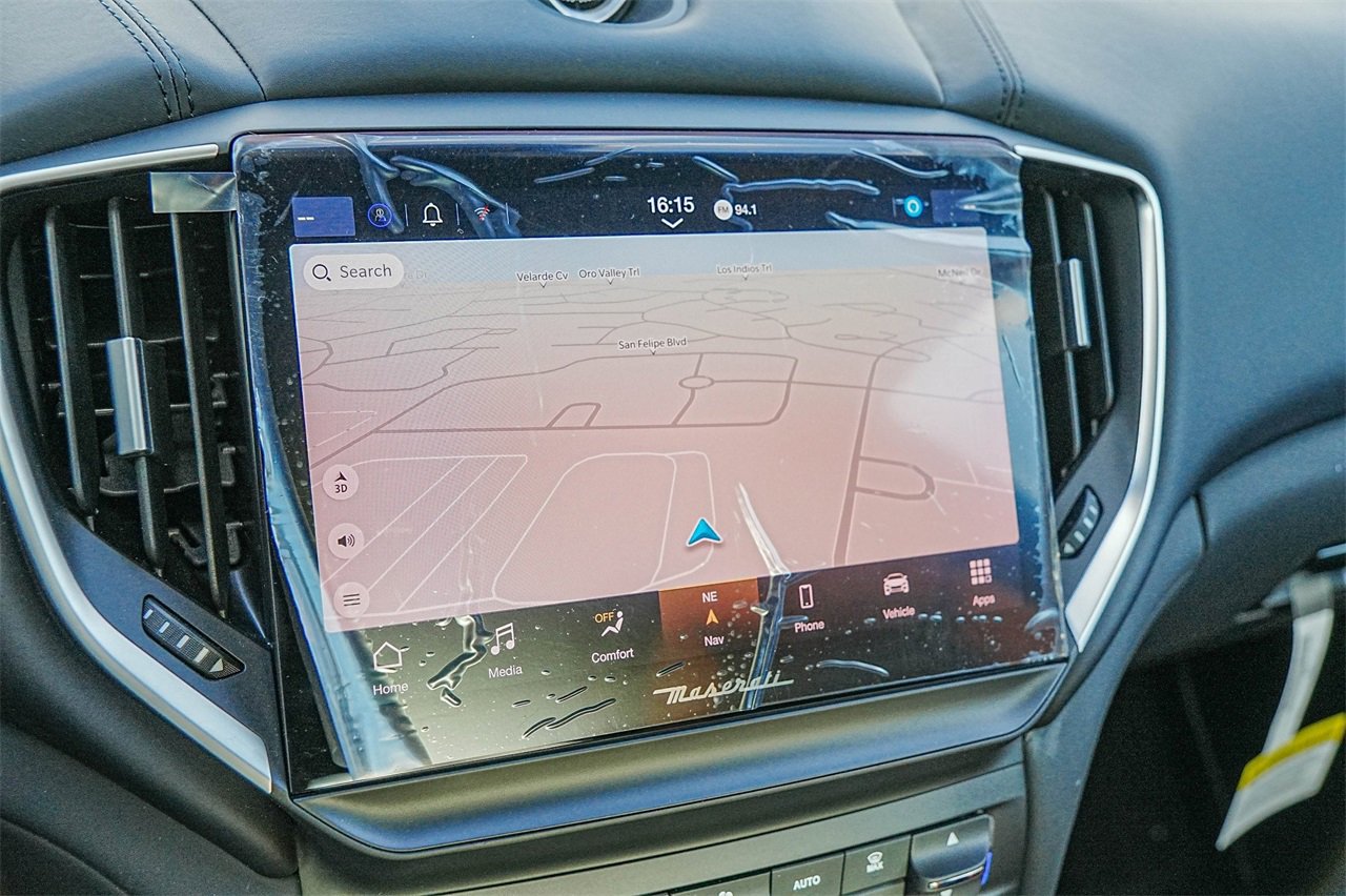 Used 2024 Maserati Ghibli Trofeo image 17