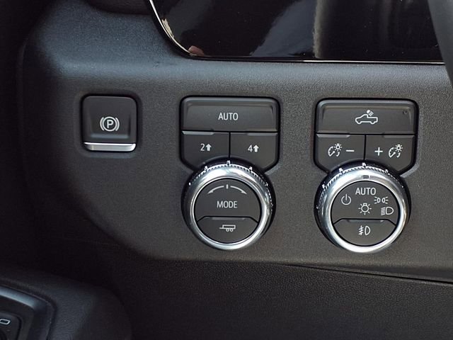 Used 2024 GMC Sierra 1500 Elevation AWD/4WD image 16