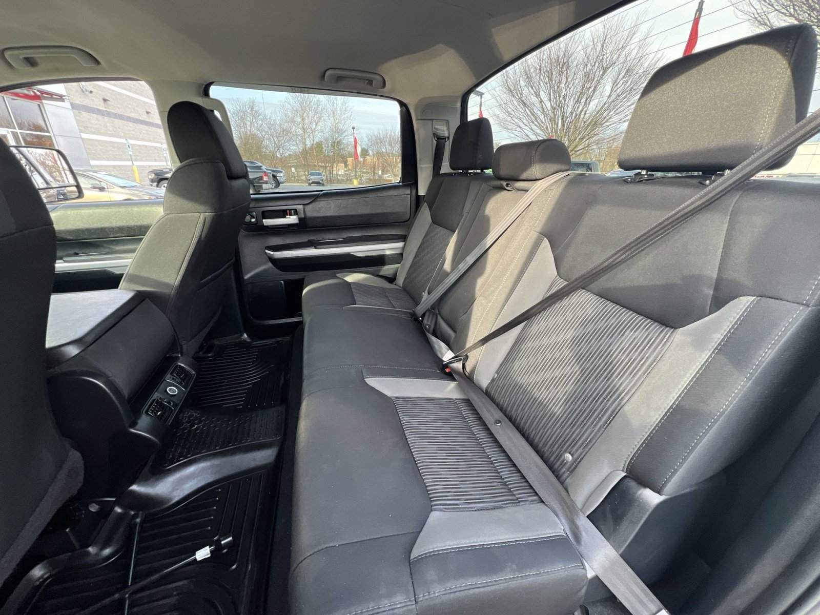 Used 2015 Toyota Tundra SR5 image 21