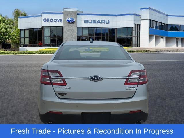 Used 2016 Ford Taurus SEL w/ Equipment Group 201A FWD image 4