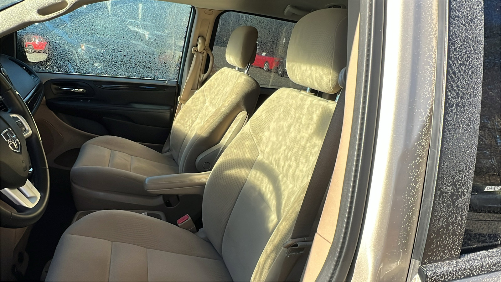 Used 2016 Dodge Grand Caravan SE w/ Quick Order Package 29E SE image 17