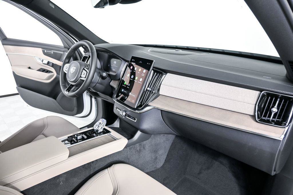 New 2026 Volvo XC90 B6 Plus AWD/4WD image 25