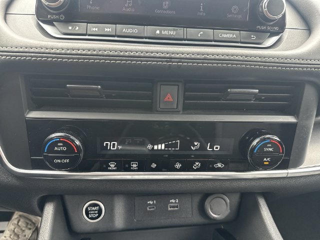 Used 2023 Nissan Rogue SV AWD/4WD image 25