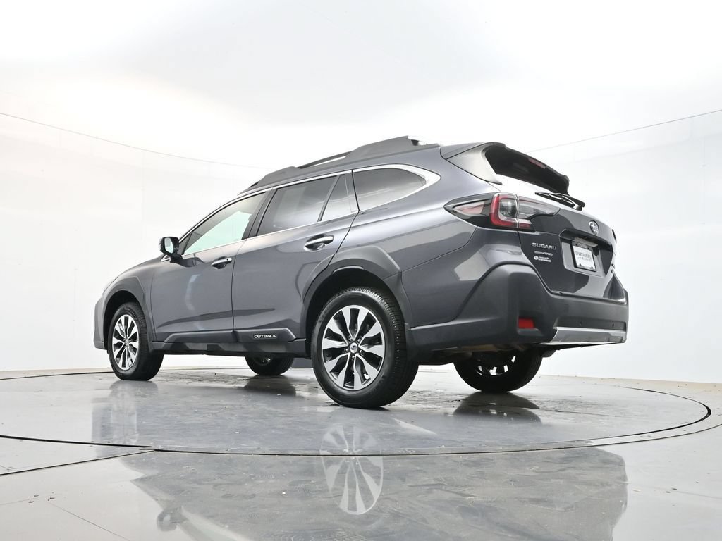 Used 2023 Subaru Outback Touring AWD/4WD image 37
