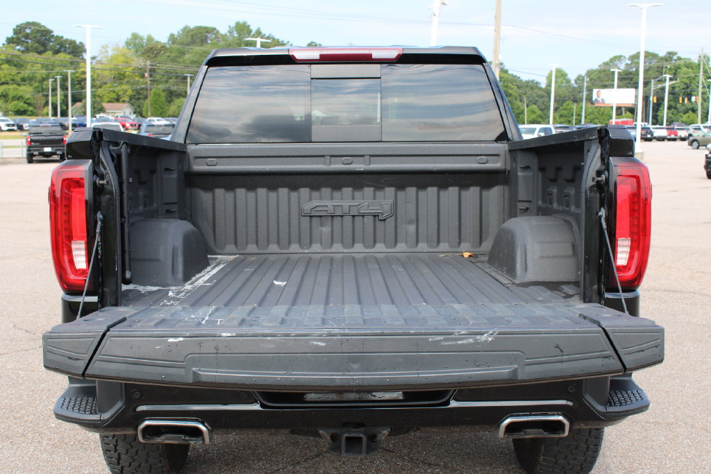 Used 2022 GMC Sierra 1500 AT4 w/ AT4 Premium Package AWD/4WD image 6