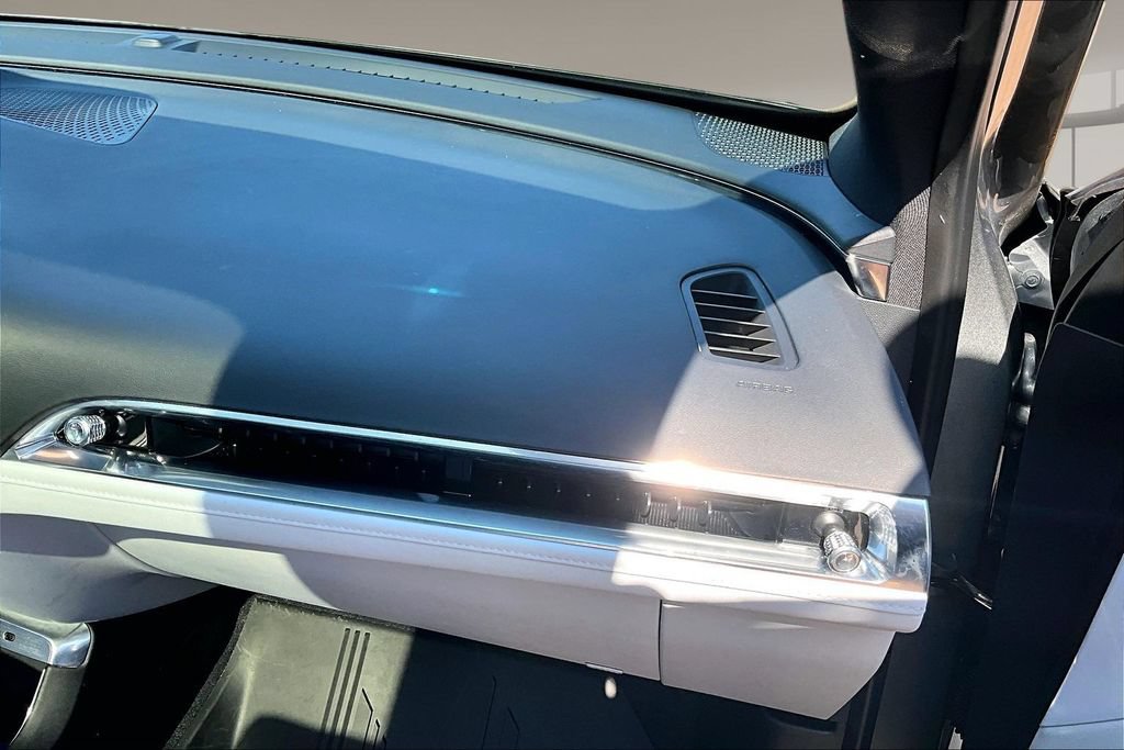 Used 2024 Cadillac Lyriq Luxury AWD/4WD image 16