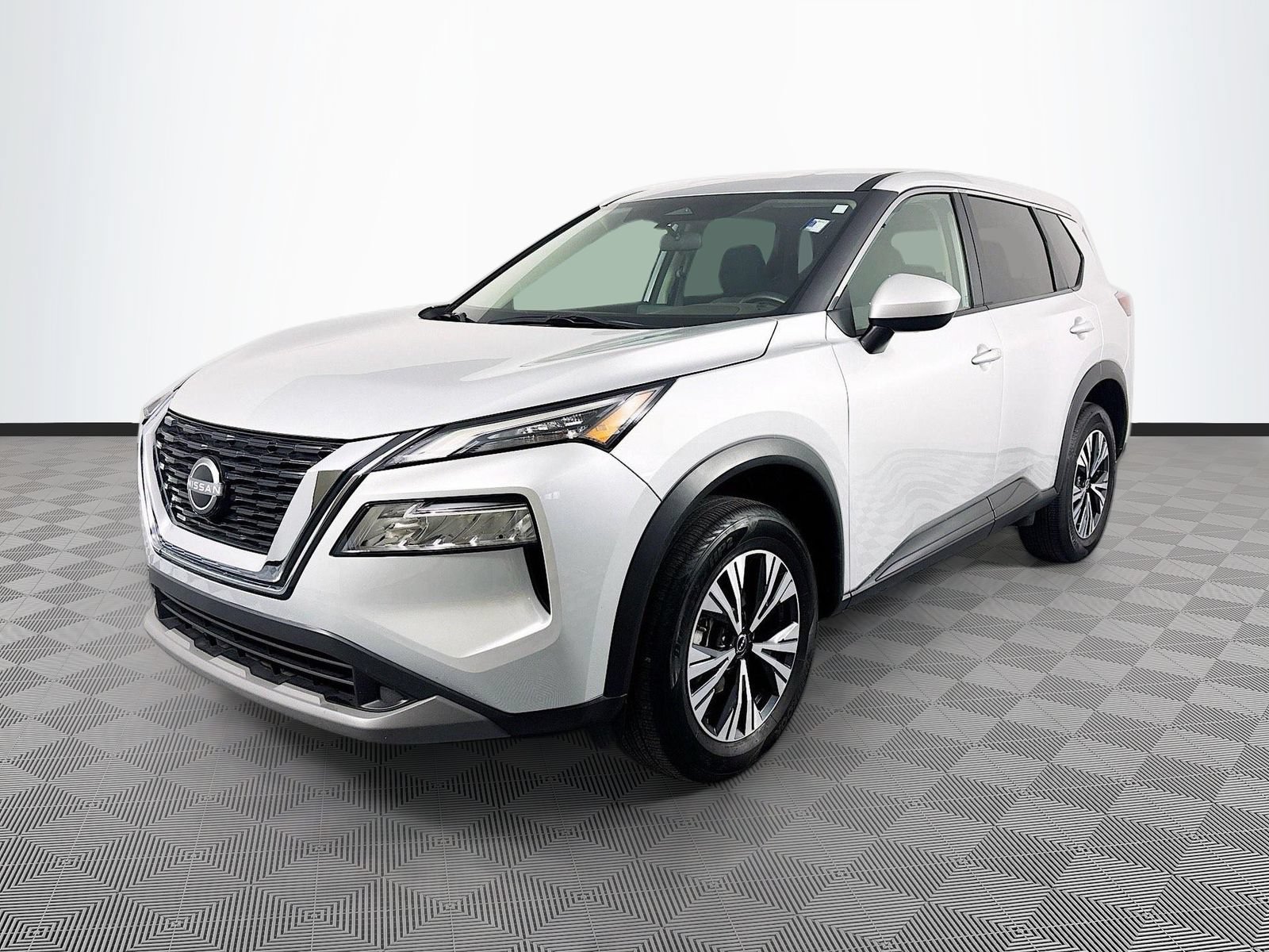 Used 2023 Nissan Rogue SV AWD/4WD image 3