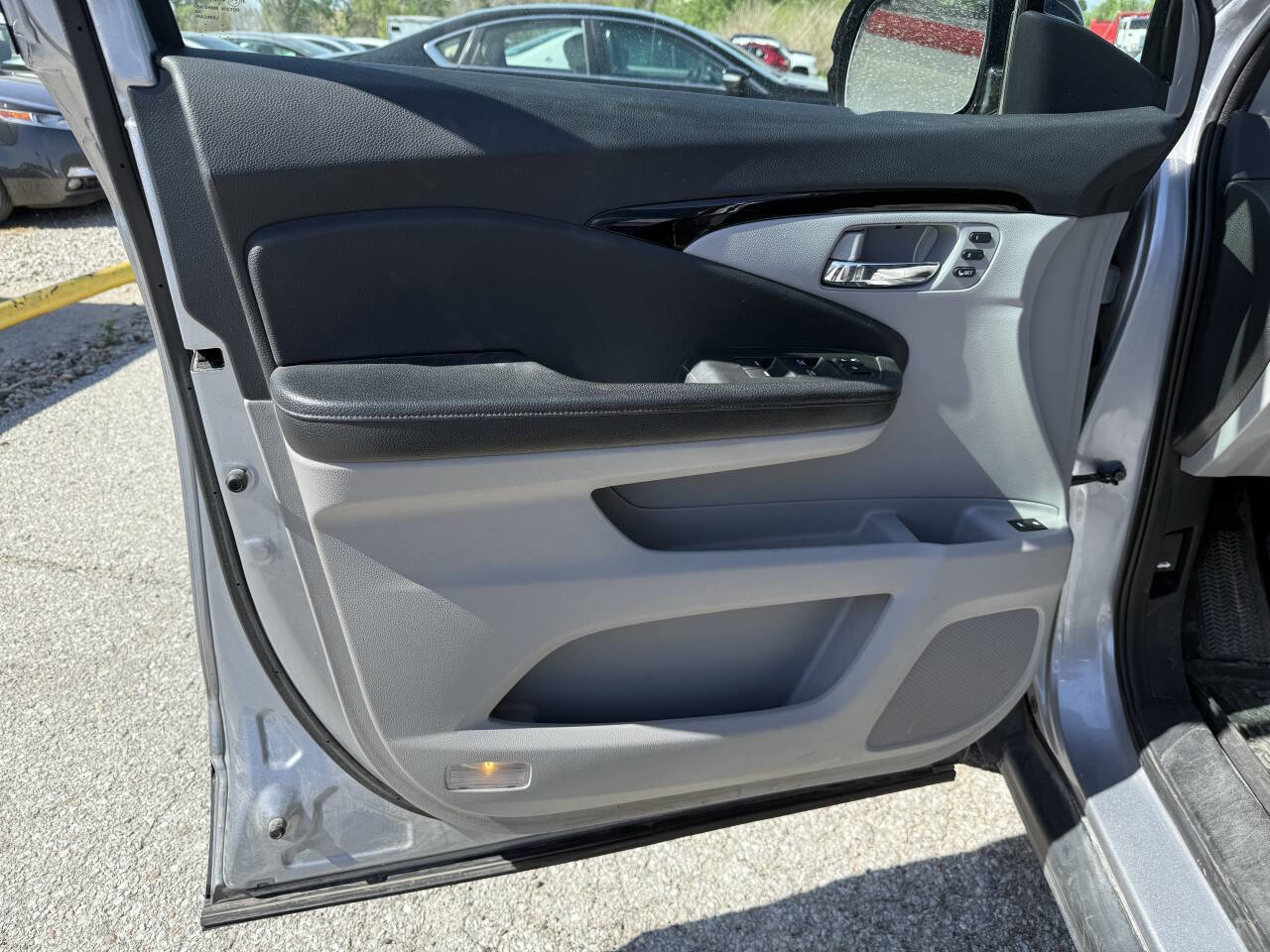 Used 2016 Honda Pilot Touring image 24