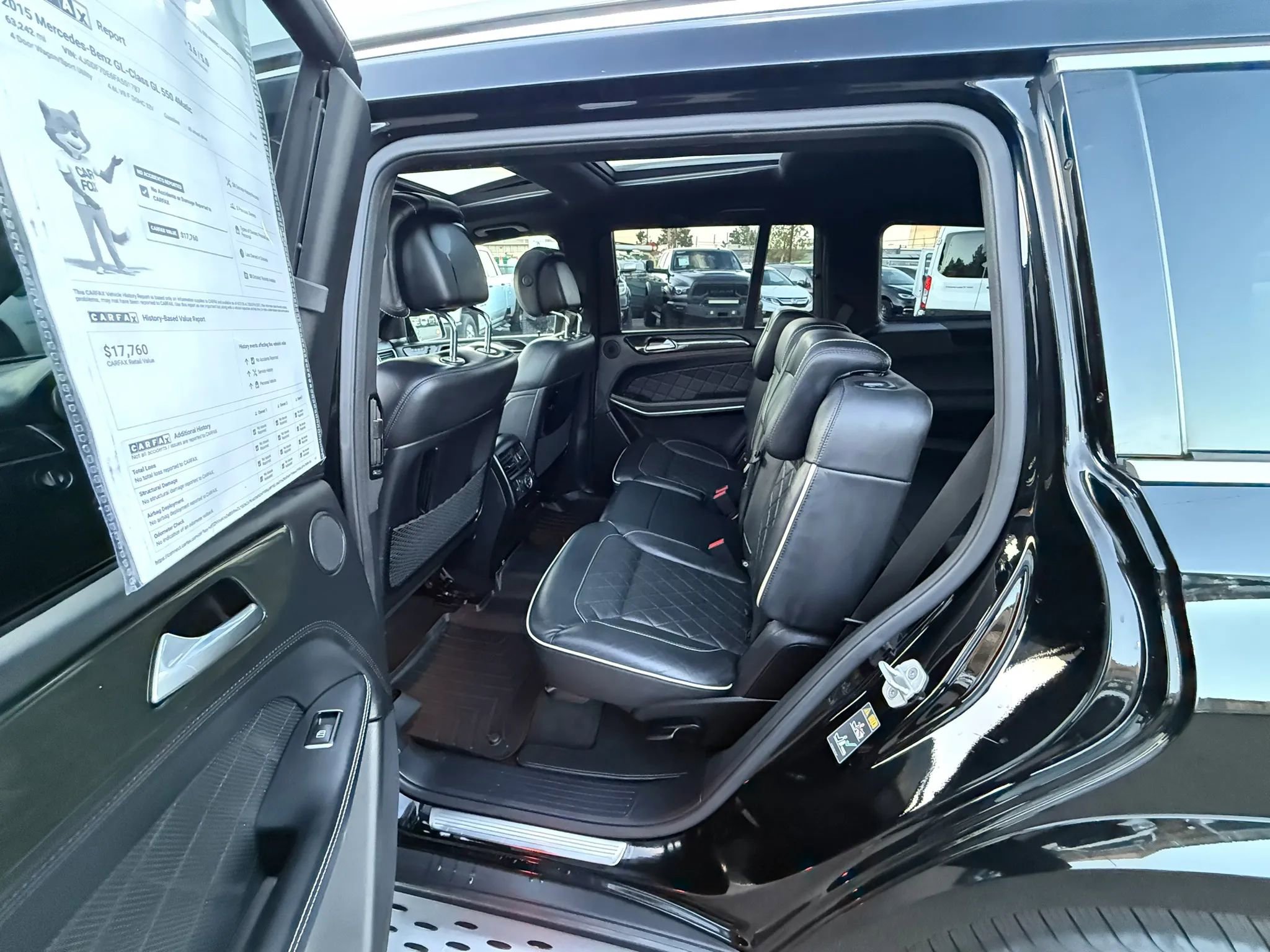 Used 2015 Mercedes-Benz GL 550 4MATIC image 21