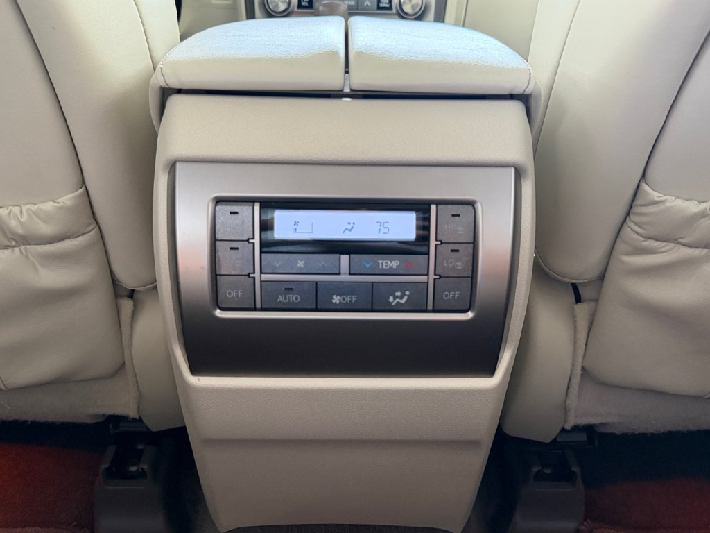 Used 2017 Lexus GX 460 Premium AWD/4WD image 39