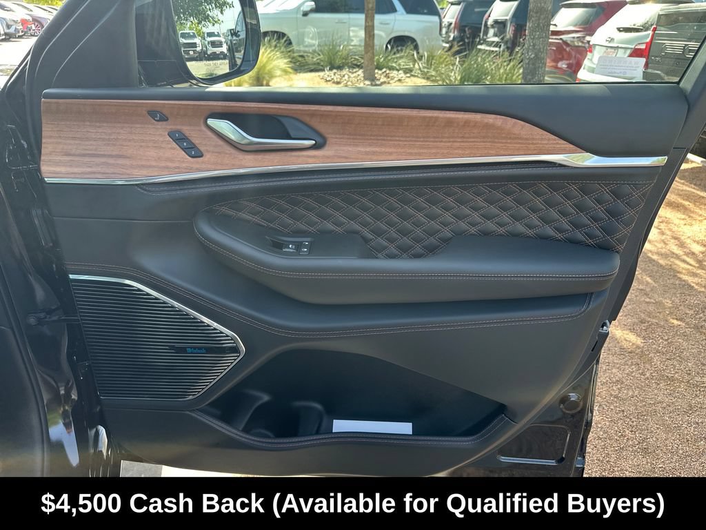 New 2026 Jeep Grand Cherokee Summit w/ Obsidian Package AWD/4WD image 36