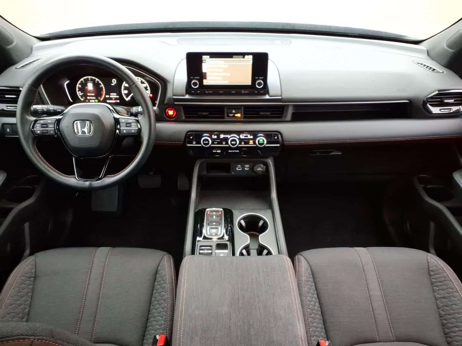 Used 2024 Honda Pilot Sport image 11