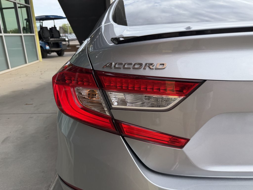 Used 2022 Honda Accord Sport image 14