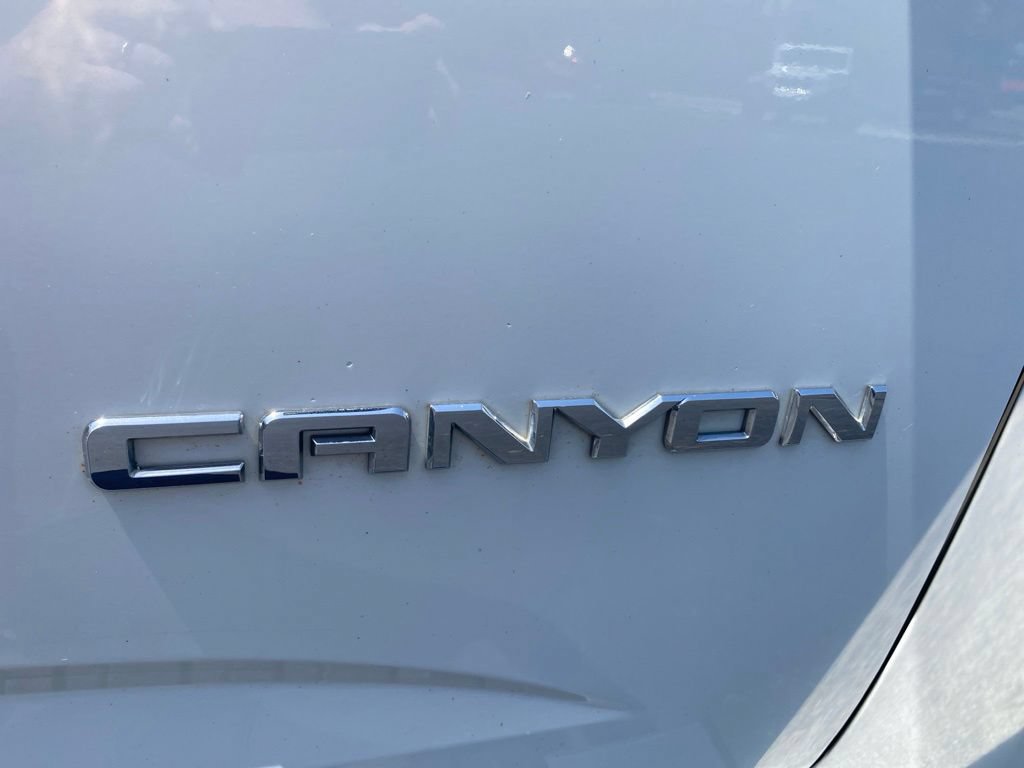 Used 2016 GMC Canyon SLT AWD/4WD image 13