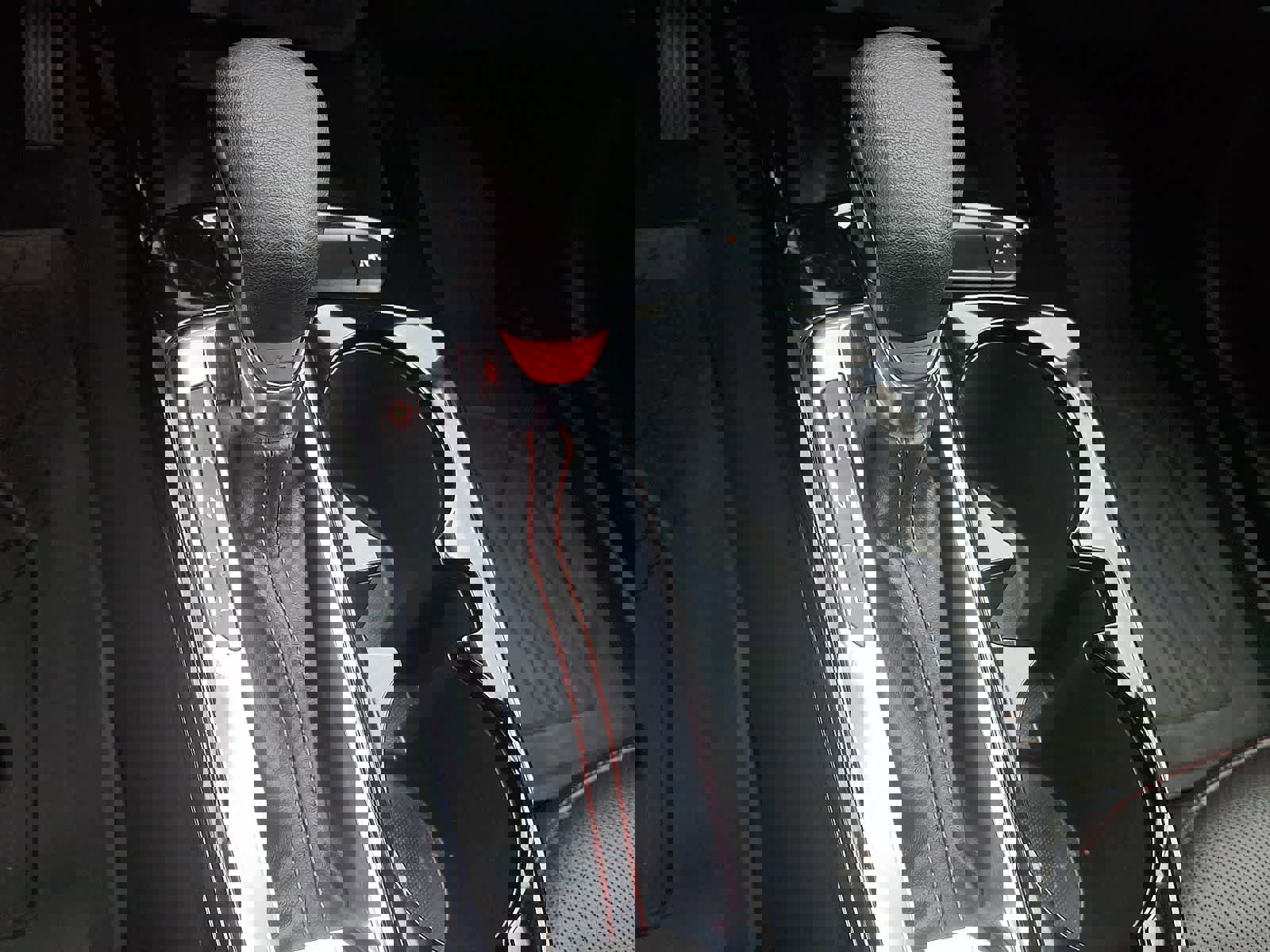 Used 2024 Chevrolet Trax RS w/ Sunroof Package image 16