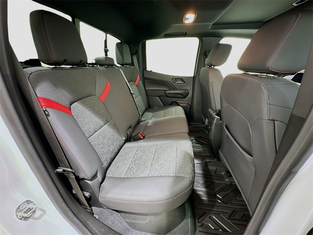 Used 2024 Chevrolet Colorado Z71 w/ Z71 Convenience Package 2 image 29