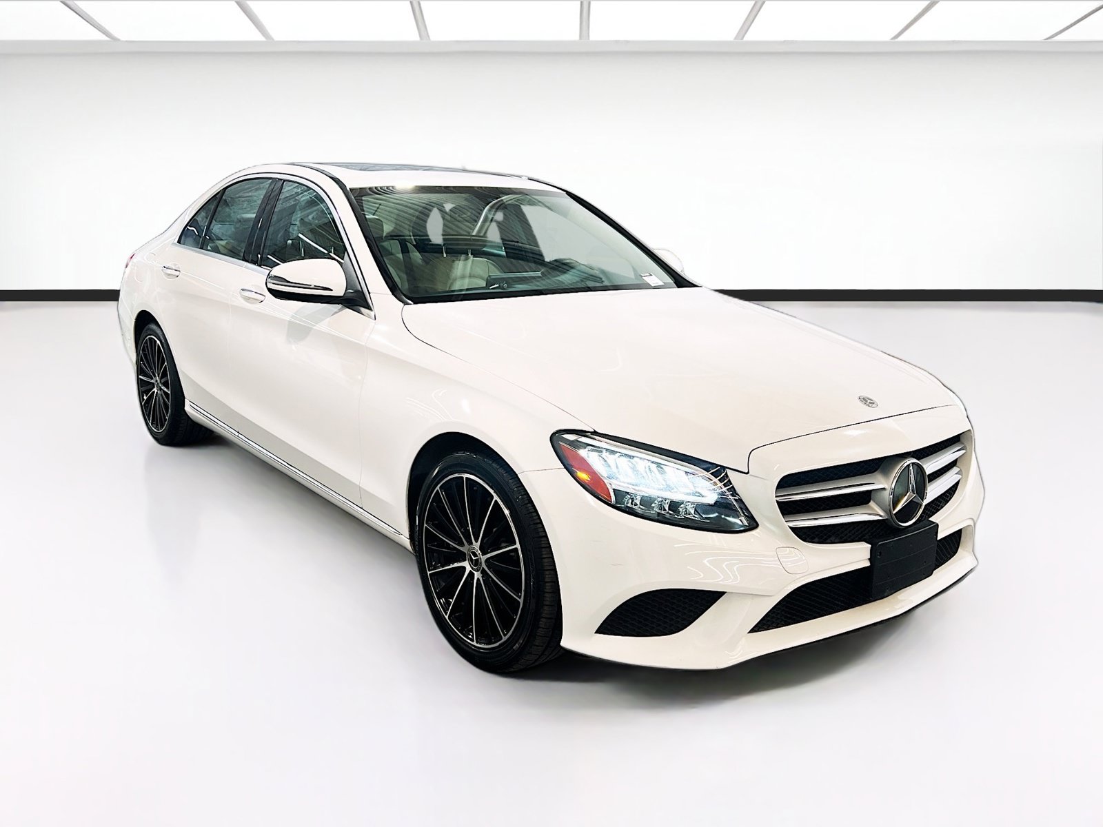 Used 2021 Mercedes-Benz C 300 Sedan image 3