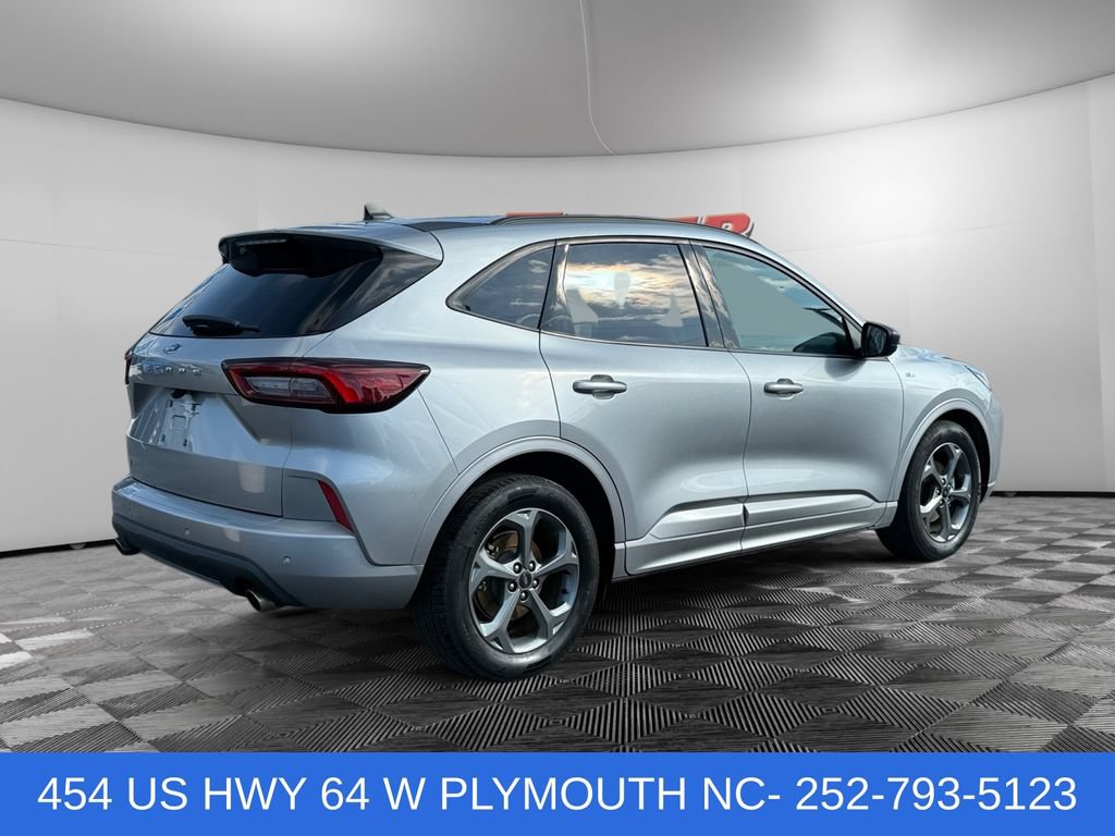 Certified 2023 Ford Escape ST-Line w/ Tech Pack #1 FWD image 5