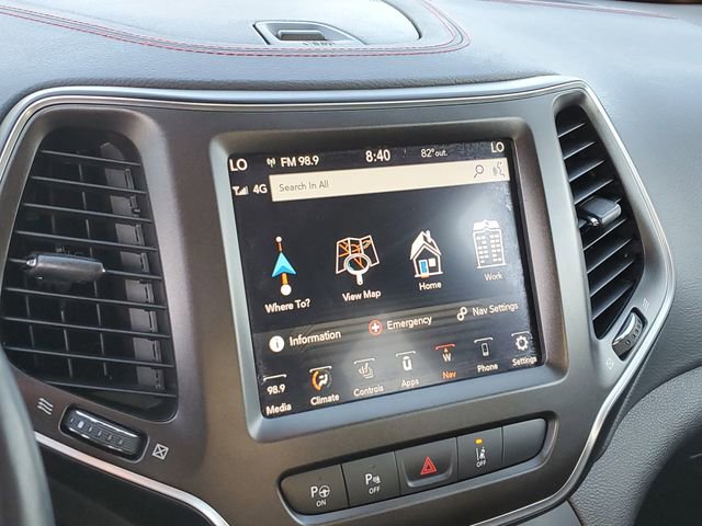 Used 2020 Jeep Cherokee Trailhawk w/ Technology Group image 25