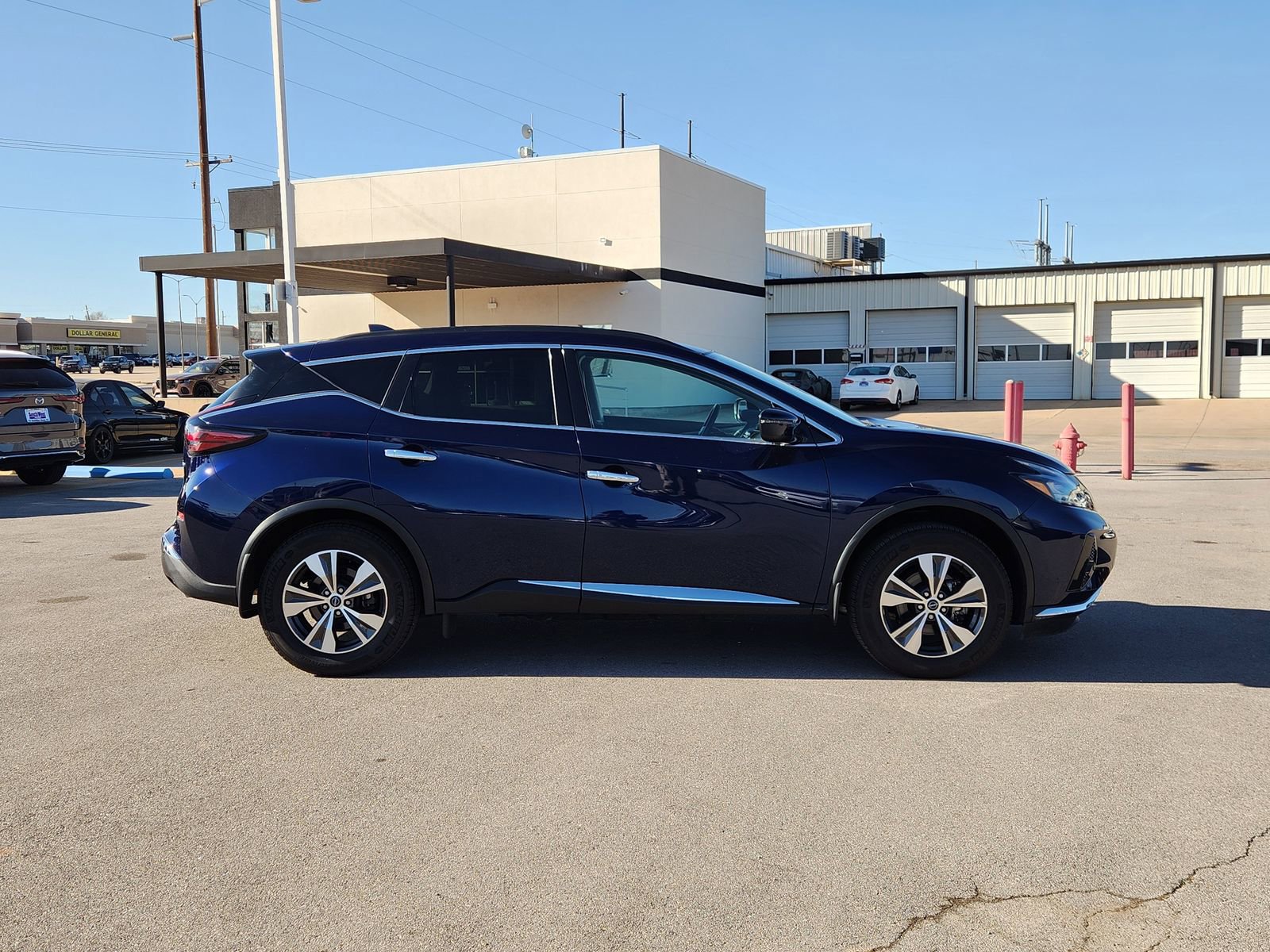 Used 2024 Nissan Murano SV image 7