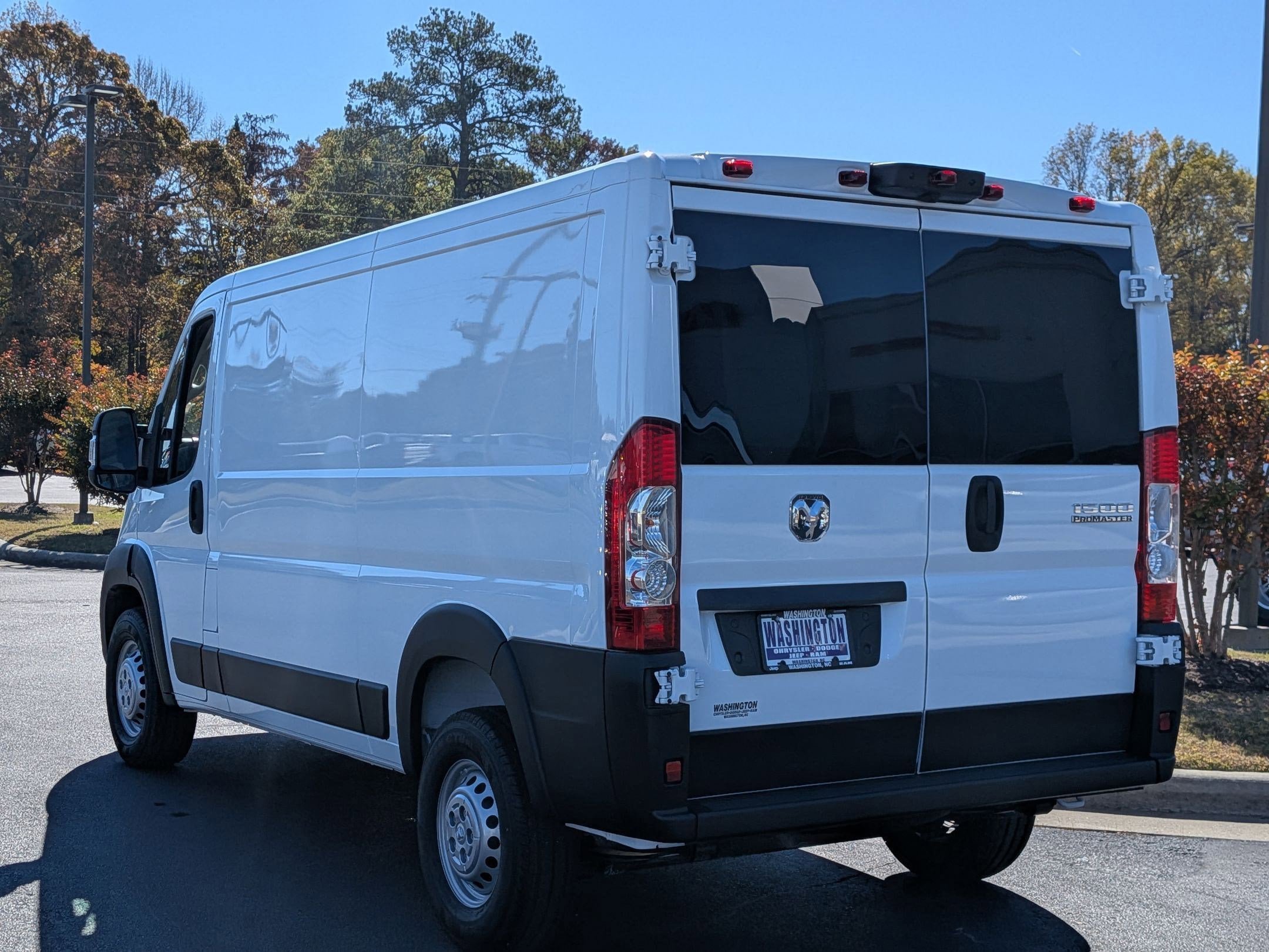 New 2026 RAM ProMaster 1500 w/ Convenience Group FWD image 7