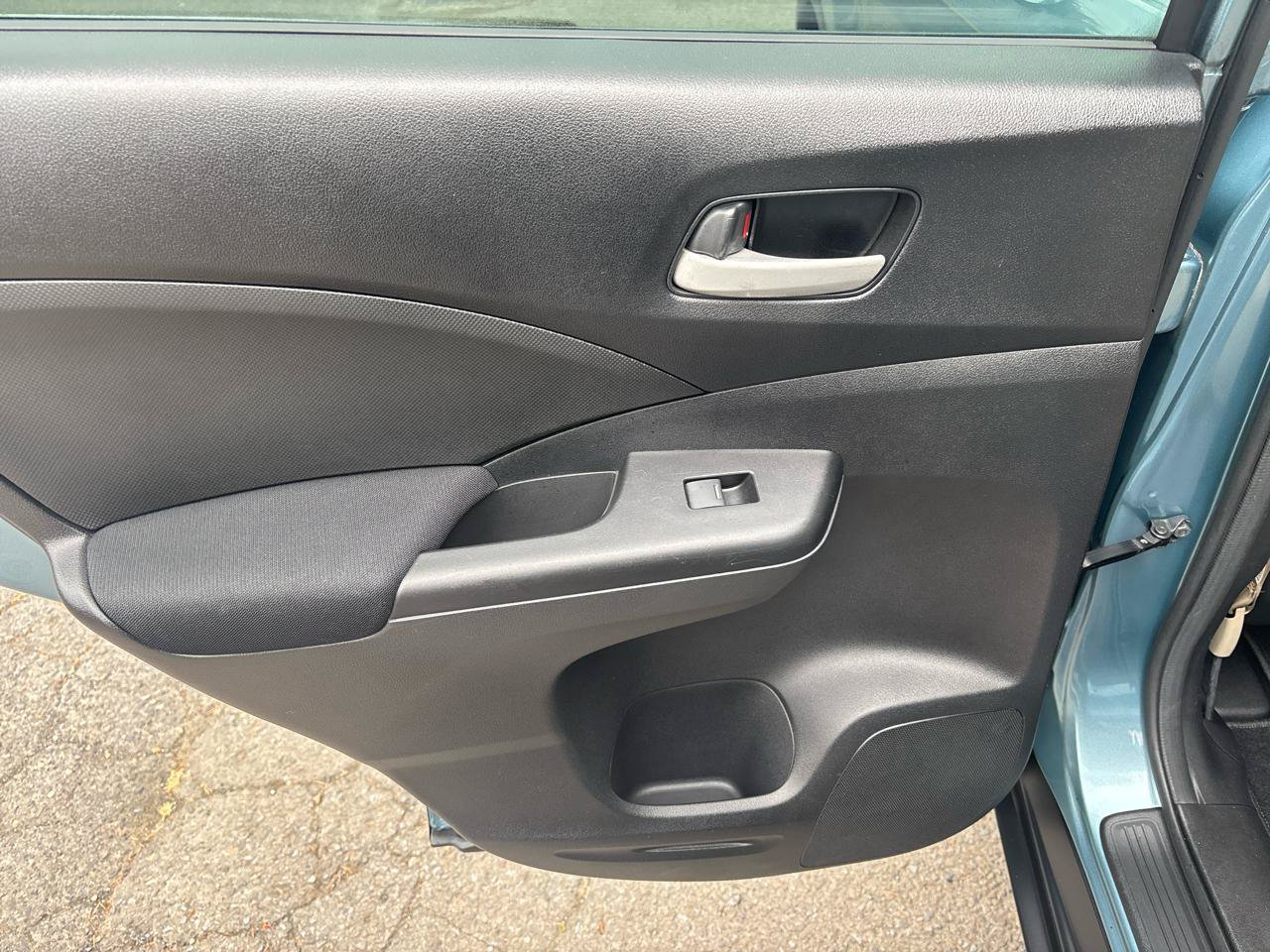 Used 2015 Honda CR-V LX image 15