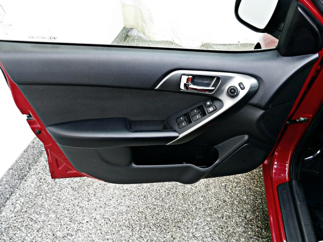 Used 2013 Kia Forte EX image 7