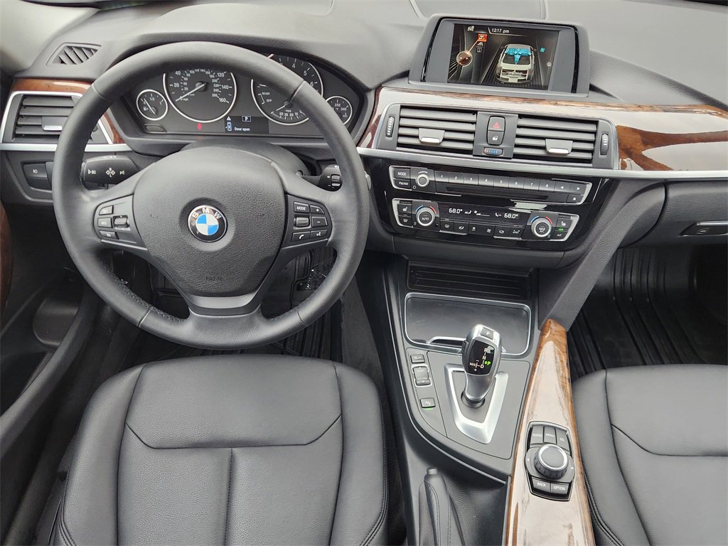 Used 2016 BMW 320i Sedan image 27