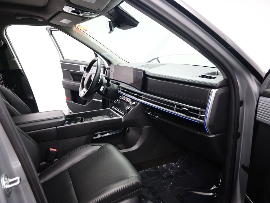 Used 2024 Hyundai Santa Fe Limited AWD/4WD image 21