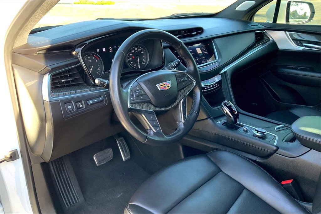 Certified 2023 Cadillac XT5 Sportv w/ Technology Package image 17