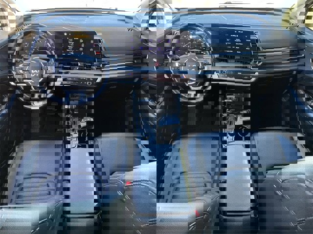 Used 2023 Kia Sportage SX image 9