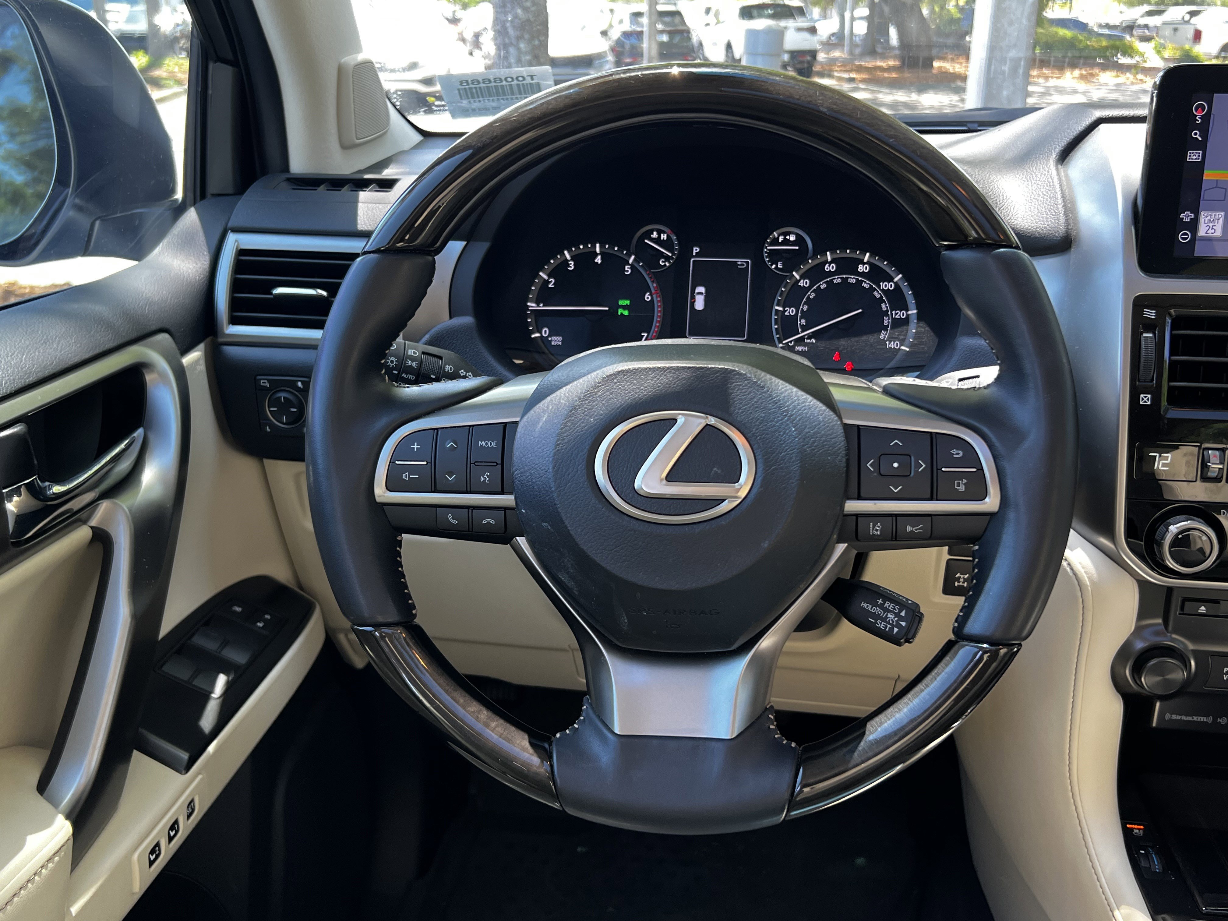 Used 2023 Lexus GX 460 Premium w/ Accessory Package image 36