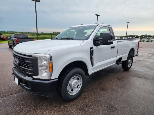 New 2023 Ford F350 XL w/ Camper Package RWD image 4
