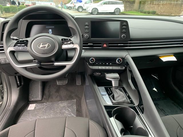 New 2026 Hyundai Elantra Blue image 12