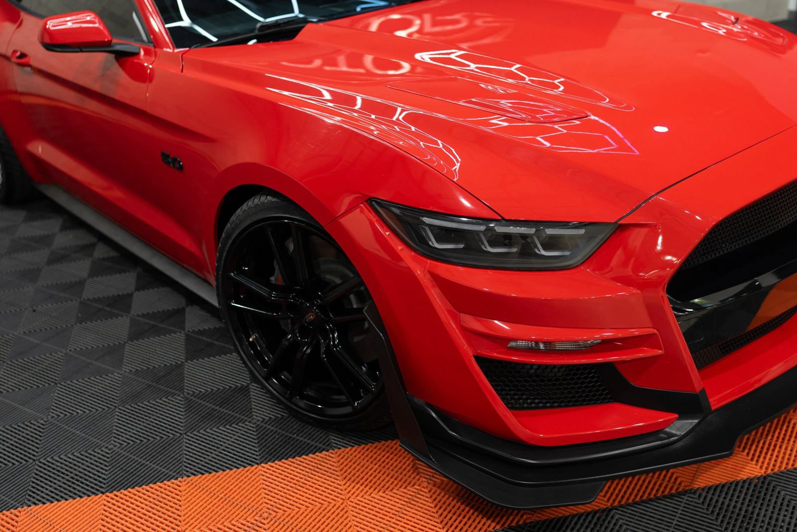 Used 2016 Ford Mustang GT Premium w/ GT Performance Package RWD image 5